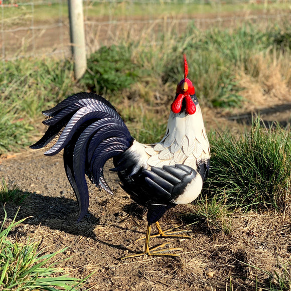 Metal Rooster Garden Statue