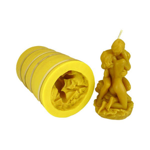 Lovers Embrace Mould